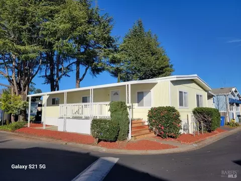 150 Silverado Trl #41, Napa, CA 94559