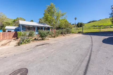 1232 Deer Rd, Fremont, CA 94536 photo 2