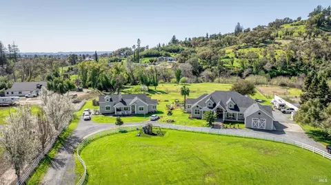 723-725 Quietwater, Santa Rosa, CA 95404