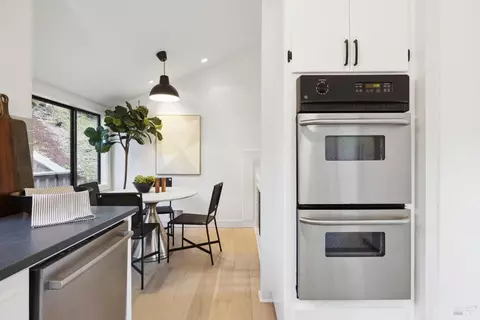 Kitchen - 304 Madrone Ave, Larkspur, CA 94939 photo 5 of 7