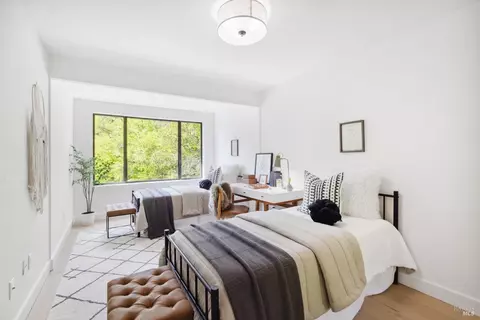 Bedroom - 304 Madrone Ave, Larkspur, CA 94939 photo 6 of 7