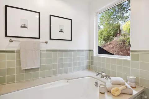 Bath - 304 Madrone Ave, Larkspur, CA 94939 photo 3 of 6