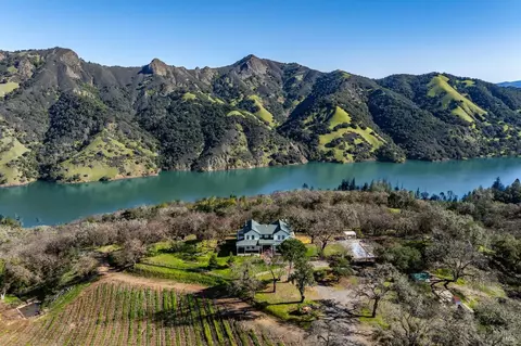 13700 Rockpile Rd, Geyserville, CA 95441