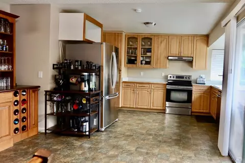 Kitchen - 1230 Cunningham Dr, Dixon, CA 95620 photo 3 of 3