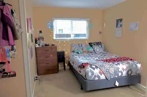 Bedroom - 1230 Cunningham Dr, Dixon, CA 95620 photo 3 of 5