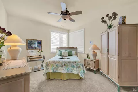 Bedroom - 500 Spring Ln, Vacaville, CA 95688 photo 3 of 10