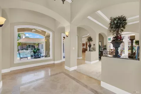 Entry Way - 500 Spring Ln, Vacaville, CA 95688 photo 2 of 5