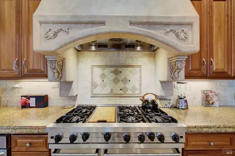 Kitchen - 500 Spring Ln, Vacaville, CA 95688 photo 3 of 7