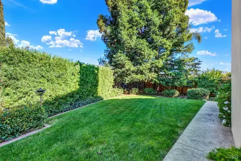 Exterior - 500 Spring Ln, Vacaville, CA 95688 photo 29 of 34