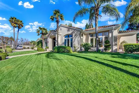 Exterior - 500 Spring Ln, Vacaville, CA 95688 photo 13 of 34