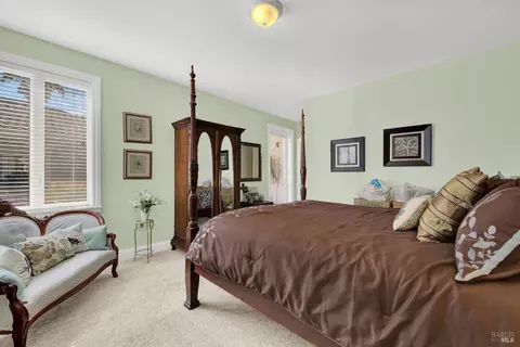Bedroom - 500 Spring Ln, Vacaville, CA 95688 photo 2 of 10