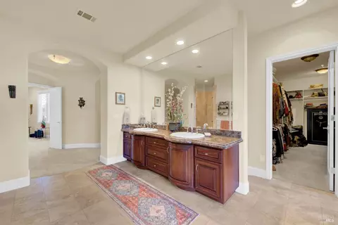 Bath - 500 Spring Ln, Vacaville, CA 95688 photo 7 of 8