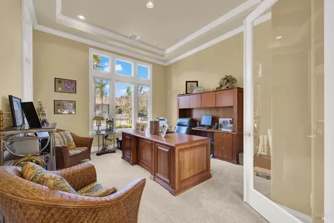 Living - 500 Spring Ln, Vacaville, CA 95688 photo 7 of 9