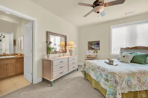 Bedroom - 500 Spring Ln, Vacaville, CA 95688 photo 4 of 10