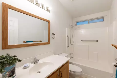233 Daisy Dr, Napa, CA 94558 photo 13