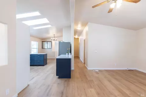233 Daisy Dr, Napa, CA 94558 photo 8