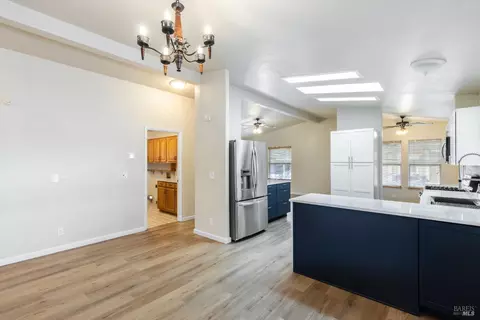 233 Daisy Dr, Napa, CA 94558 photo 10