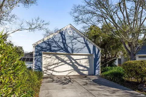 5172 Firestone Pl, Santa Rosa, CA 95409