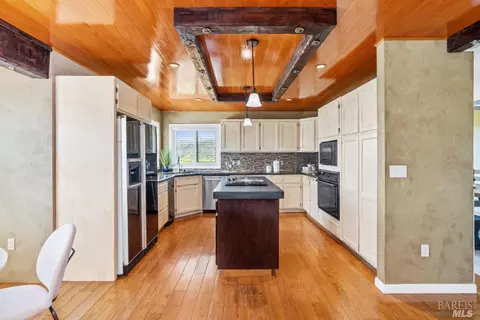 Kitchen - 1560 Trimble Ln, Cloverdale, CA 95425 photo 1 of 6