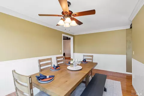 Dining - 1560 Trimble Ln, Cloverdale, CA 95425 photo 3 of 7