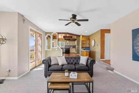 Living - 1560 Trimble Ln, Cloverdale, CA 95425 photo 8 of 10