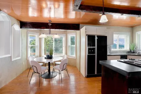 Dining - 1560 Trimble Ln, Cloverdale, CA 95425 photo 7 of 7