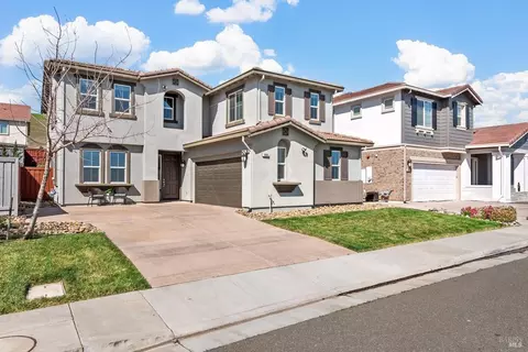 Exterior - 1986 Clyde Jean Pl, Fairfield, CA 94533 photo 4 of 25