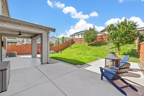 Exterior - 1986 Clyde Jean Pl, Fairfield, CA 94533 photo 15 of 25