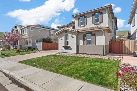 Exterior - 1986 Clyde Jean Pl, Fairfield, CA 94533 photo 6 of 25