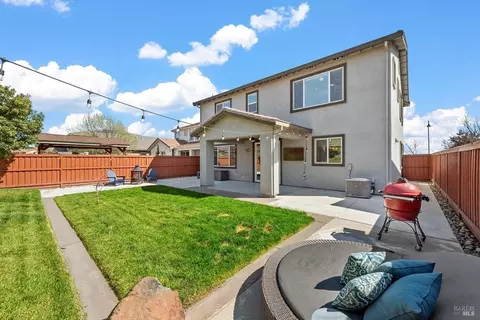 Exterior - 1986 Clyde Jean Pl, Fairfield, CA 94533 photo 9 of 25