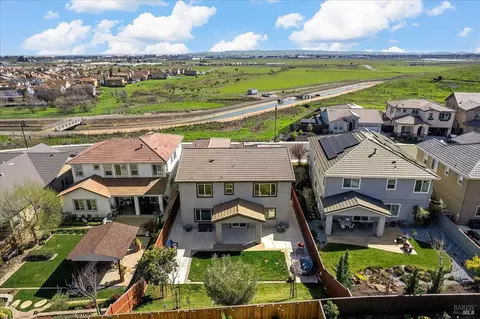 View/Area - 1986 Clyde Jean Pl, Fairfield, CA 94533 photo 5 of 7