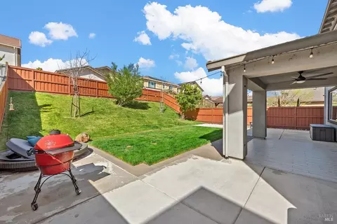Exterior - 1986 Clyde Jean Pl, Fairfield, CA 94533 photo 21 of 25