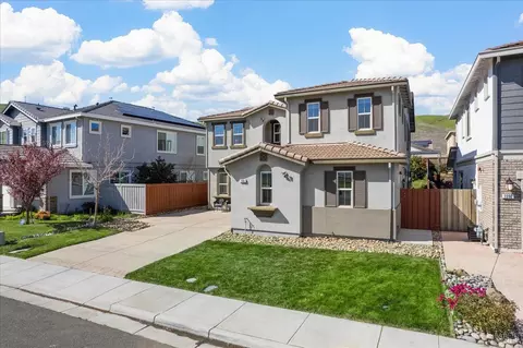 Exterior - 1986 Clyde Jean Pl, Fairfield, CA 94533 photo 5 of 25