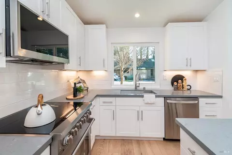 874 Professional Dr, Napa, CA 94558