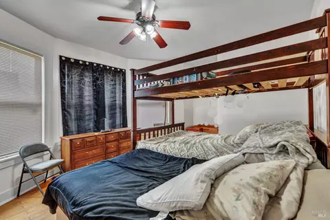 Bedroom - 1001 Sutter St, Vallejo, CA 94590 photo 8 of 9