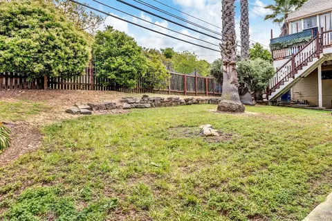Exterior - 1001 Sutter St, Vallejo, CA 94590 photo 6 of 15