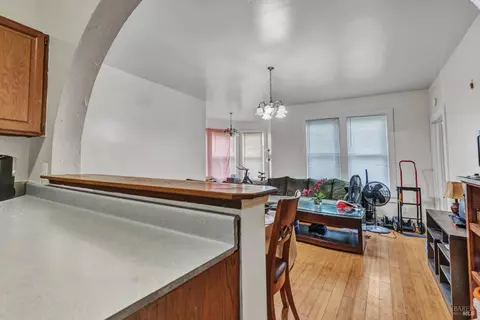 Kitchen - 1001 Sutter St, Vallejo, CA 94590 photo 10 of 11