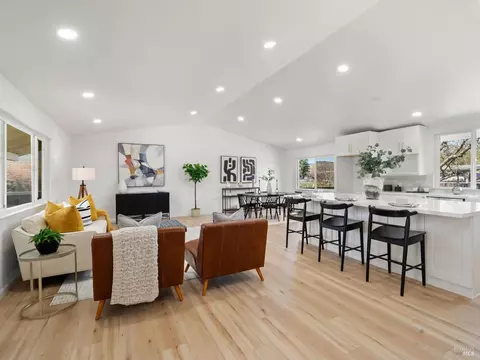 469 Marbella Ln, Vacaville, CA 95688