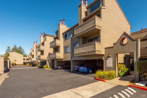 230 Seagull Row, Novato, CA 94945