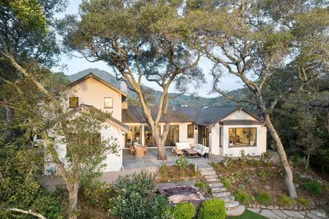 80 Marina Vista Ave, Larkspur, CA 94939