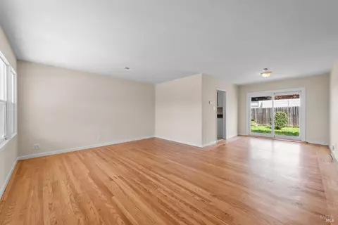 412 Cypress Ave, Vallejo, CA 94590 photo 5