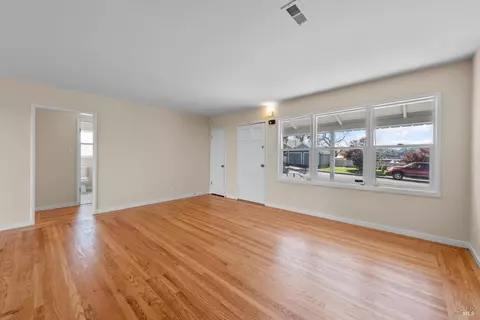 412 Cypress Ave, Vallejo, CA 94590 photo 6