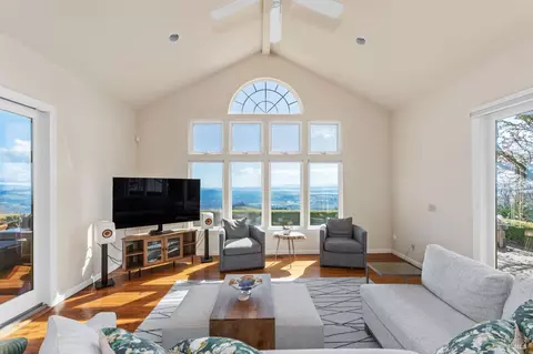 Living - 7050 Grove St, Sonoma, CA 95476 photo 8 of 15