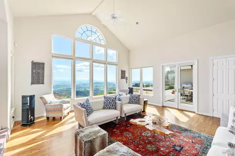 Living - 7050 Grove St, Sonoma, CA 95476 photo 5 of 15
