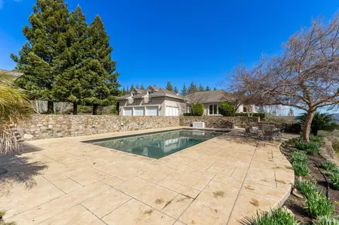 Exterior - 7050 Grove St, Sonoma, CA 95476 photo 13 of 23