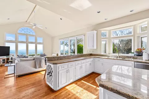 Kitchen - 7050 Grove St, Sonoma, CA 95476 photo 5 of 7