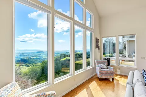 Living - 7050 Grove St, Sonoma, CA 95476 photo 4 of 15