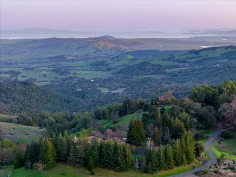 View/Area - 7050 Grove St, Sonoma, CA 95476 photo 2 of 8