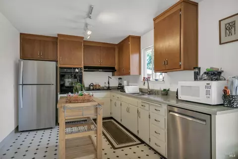 962-964 Walnut Ave, Sonoma, CA 95476 photo 6