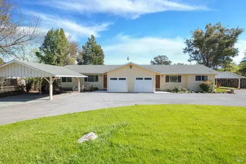 962-964 Walnut Ave, Sonoma, CA 95476